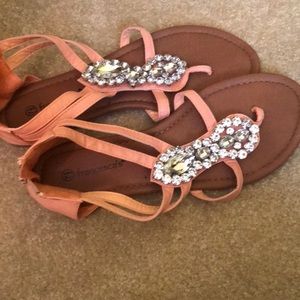 Women’s sandals